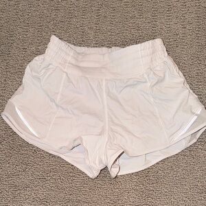 Lululemon Women's white Hotty hot Shorts